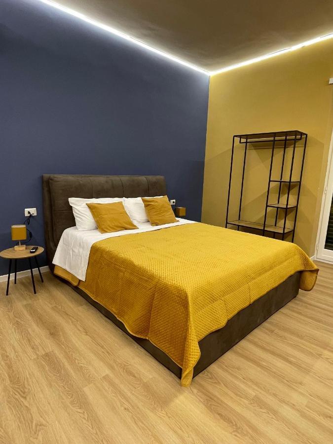 Vomero Suite And Deluxe Room B&B Napoli Bagian luar foto