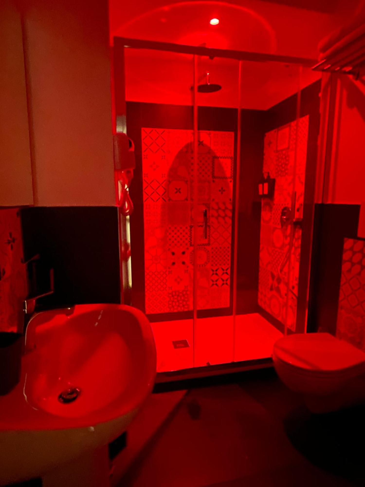Vomero Suite And Deluxe Room B&B Napoli Bagian luar foto