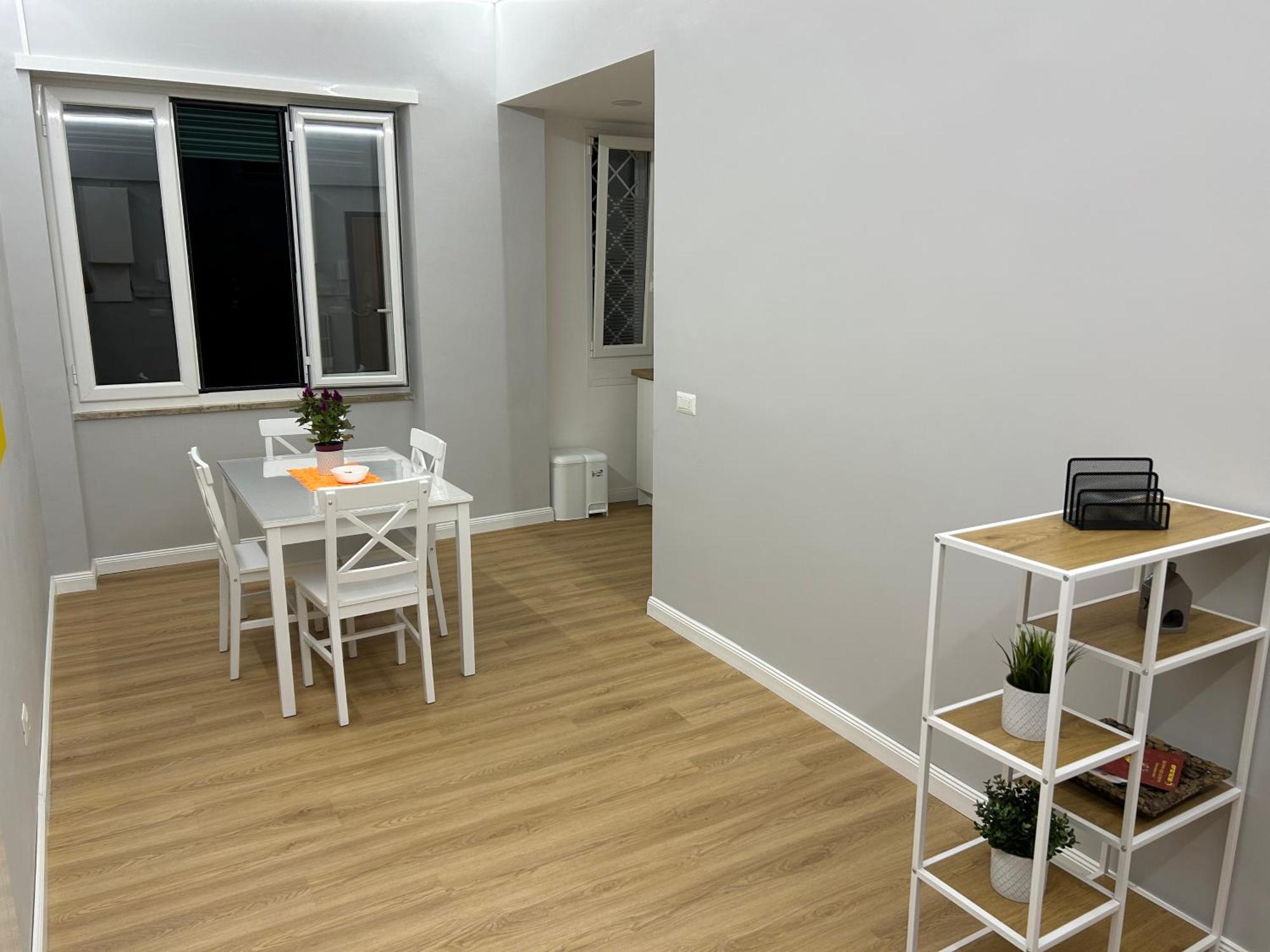 Vomero Suite And Deluxe Room B&B Napoli Bagian luar foto